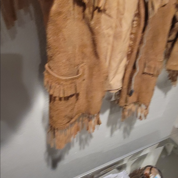 Vintage suede camel tan fringe sweater size medium - Picture 4 of 14